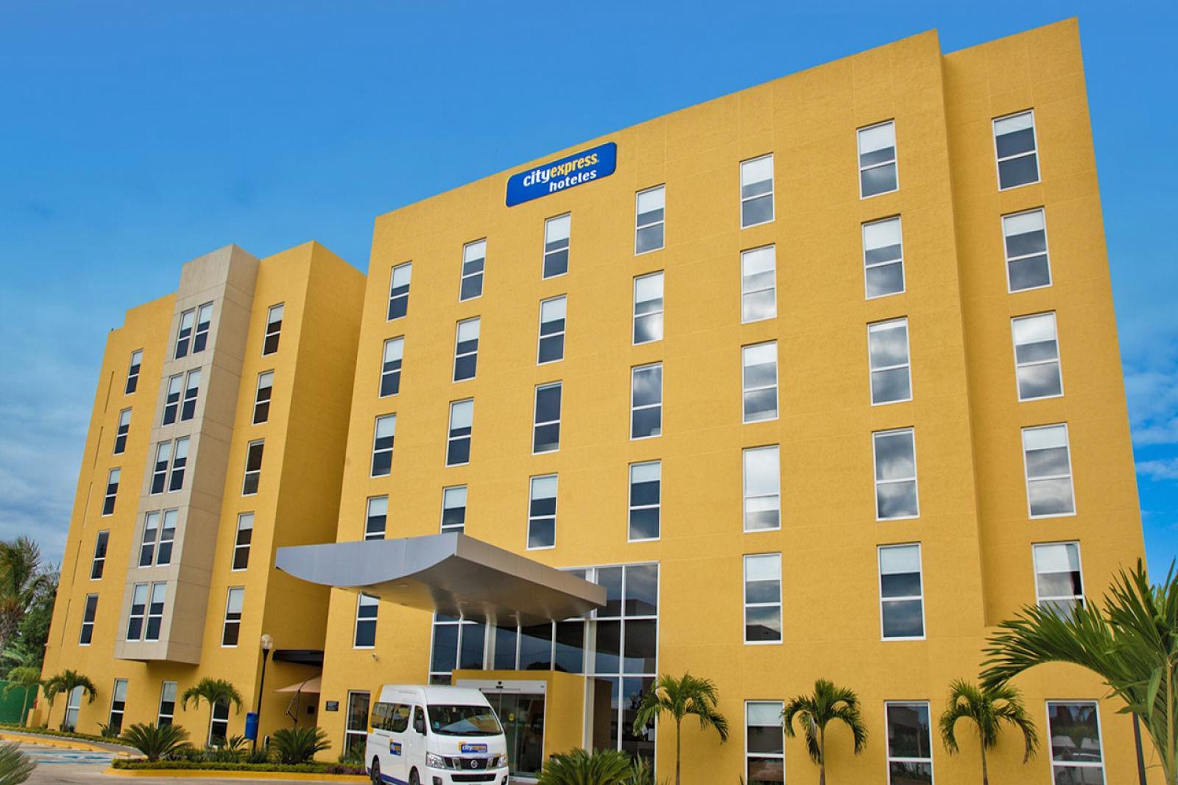 City Express By Marriott Tepic Exterior photo